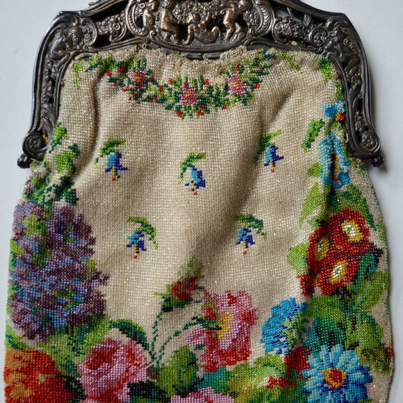Antique Edwardian Glass Bead Flower Roses Purse Silver Cherub Frame Czech? - Picture 3 of 15